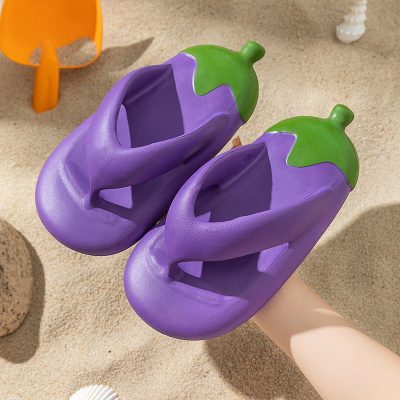 Cute girls outdoor flip flops with soft sole and anti-slip