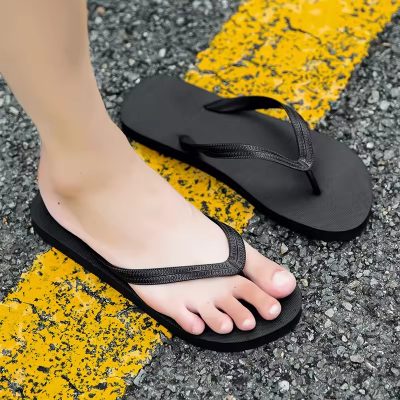 Low-cost rubber foam flip flops for wholesale