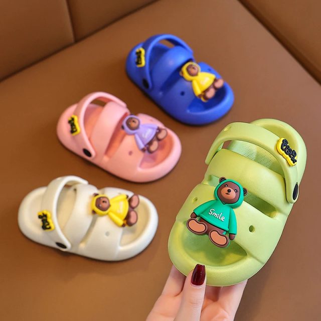Cartoon Little Bear Beach Soft Sole Kids flip flops (3) Cartoon Little Bear Beach Soft Sole Kids flip flops (3)