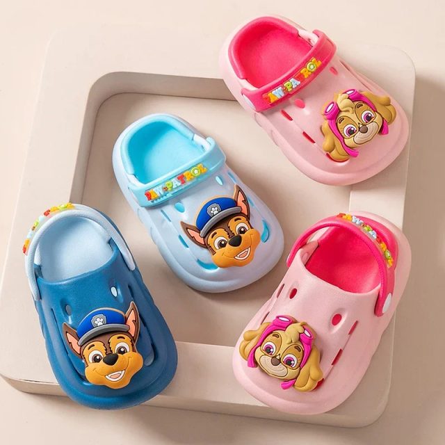 Children cartoon anime cave shoes kids flip flops (1) Children cartoon anime cave shoes kids flip flops (1)