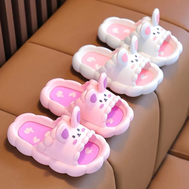 Cute cartoon rabbit bathroom indoor kids flip flops (2) Cute cartoon rabbit bathroom indoor kids flip flops (2)