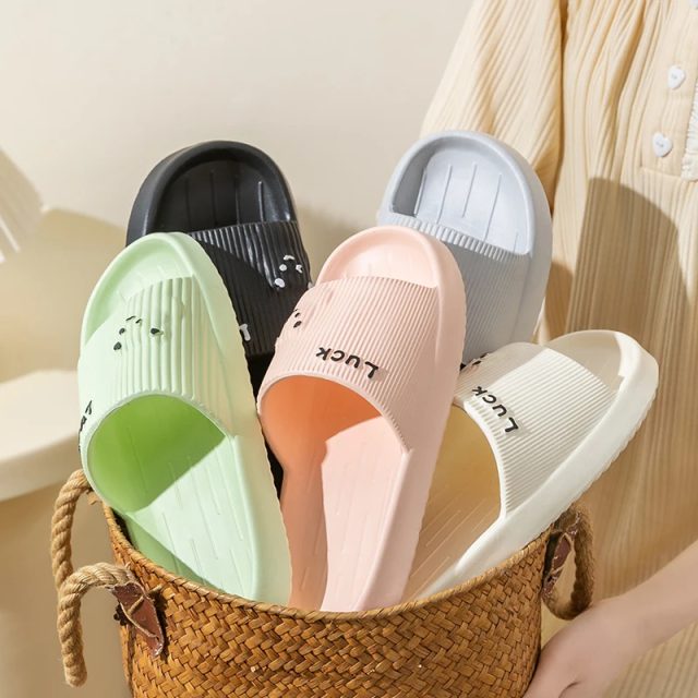 Fashion summer relief design couple women sandals (5) Fashion summer relief design couple women sandals (5)
