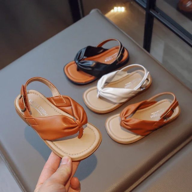 Kids flip flops (1) Kids flip flops (1)