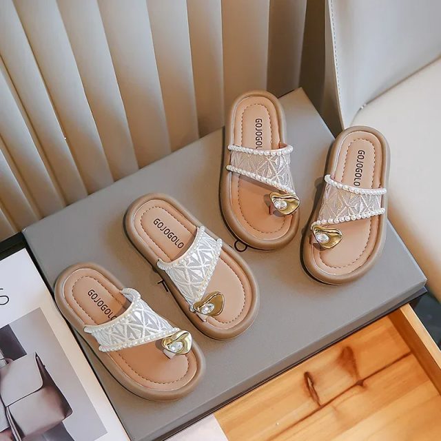Kids flip flops (1) Kids flip flops (1)