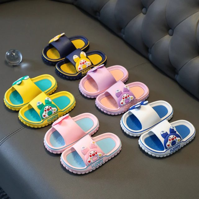 Kids flip flops (3) Kids flip flops (3)