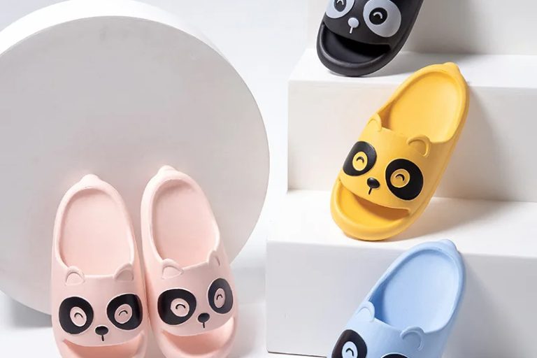 Panda slippers for boy girl home shoes kids flip flops (1) Panda slippers for boy girl home shoes kids flip flops (1)