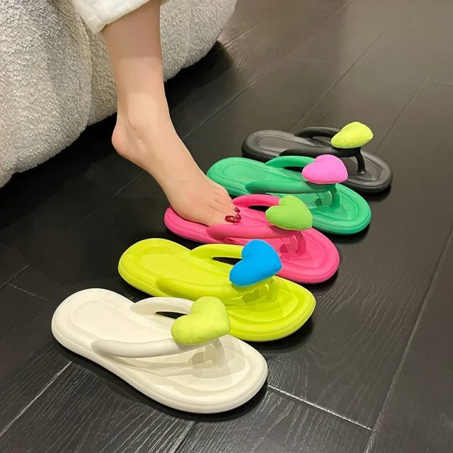 Women flip flops (1) Women flip flops (1)