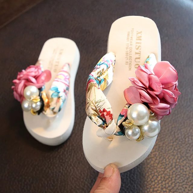 Women flip flops (1) Women flip flops (1)