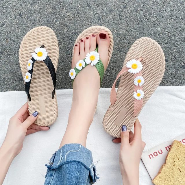 Women flip flops (1) Women flip flops (1)