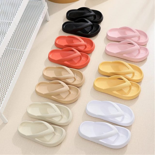 Women flip flops (1) Women flip flops (1)