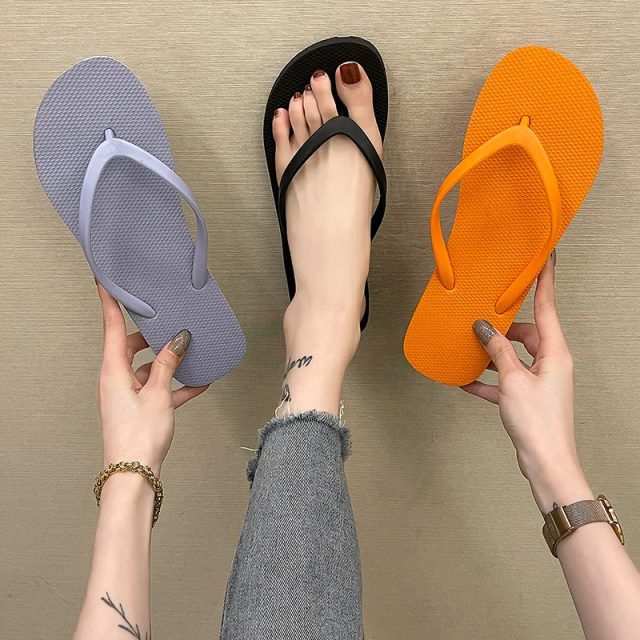 Women flip flops (1) Women flip flops (1)