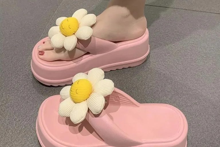 Women flip flops (3) Women flip flops (3)