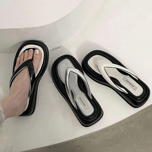 Women flip flops (5) Women flip flops (5)