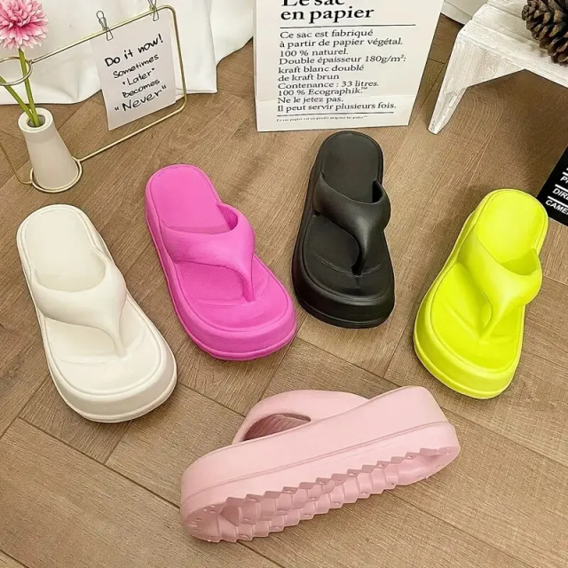 Women flip flops (5) Women flip flops (5)